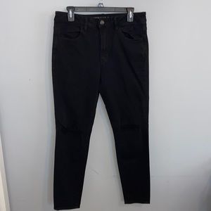 American Eagle - Ripped High Rise Jegging Jeans - 12